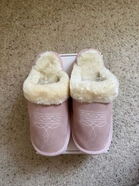 Pink Cowboy Boot Inspired Fuzzy Slippers Womens 7 Slip On House Shoes
